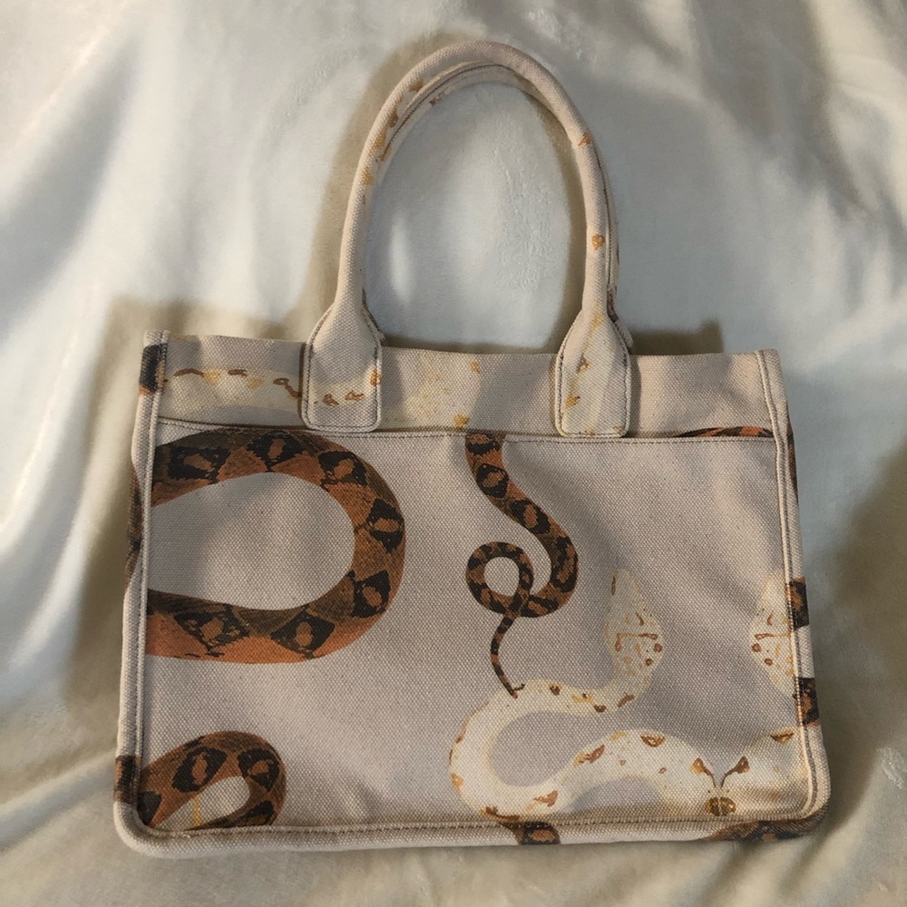Vince Camaro purse